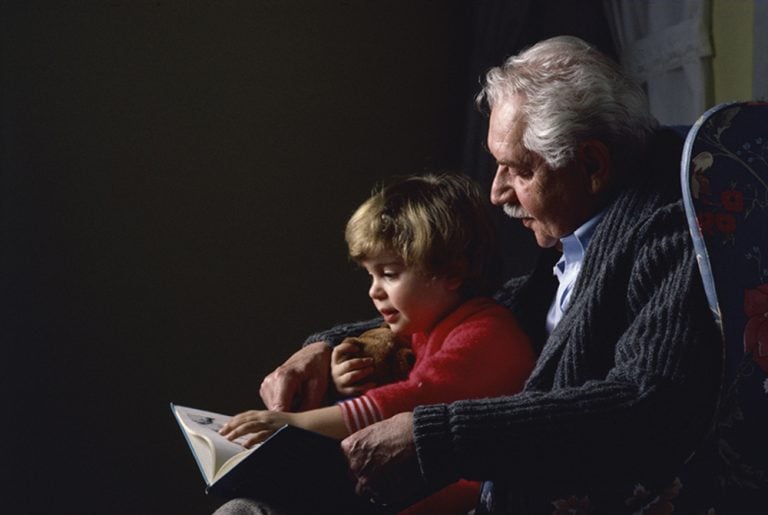 Abuelos y nietos