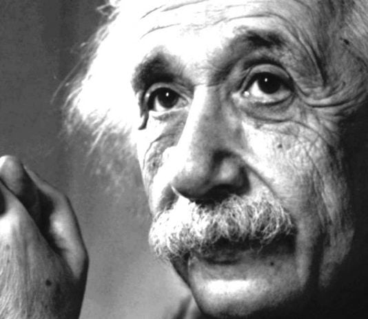 Einstein y la prueba racional de la existencia de Dios (ondas gravitacionales y alrededores)