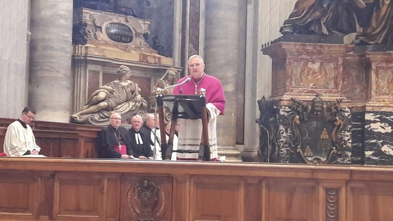 ¿Echando una miradita a ver cómo sería nuestra nueva “liturgia”?