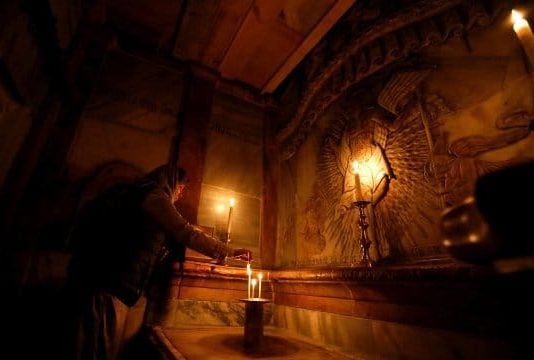 Reportaje y fotos de la tumba de Cristo en el Santo Sepulcro de Jerusalén tras la restauración