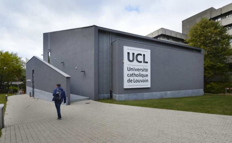 Ultraje en una universidad «católica»: un profesor califica el aborto de asesinato
