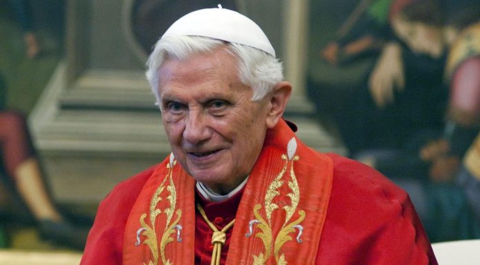Benedicto XVI envía una carta apoyando la Misa Tradicional