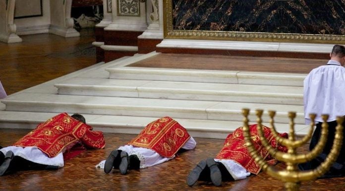 Triduo Sacro: por supuesto que los libros de 1962 están permitidos