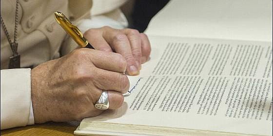 Motu proprio «Como una madre amorosa» sobre la destitución de los obispos por negligencia en casos de abuso sexual