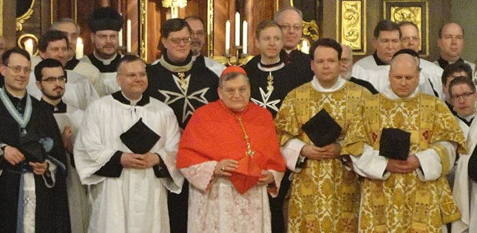 Card. Burke: “es mi deber solemne como obispo enseñar la Verdad, y continuaré haciéndolo”