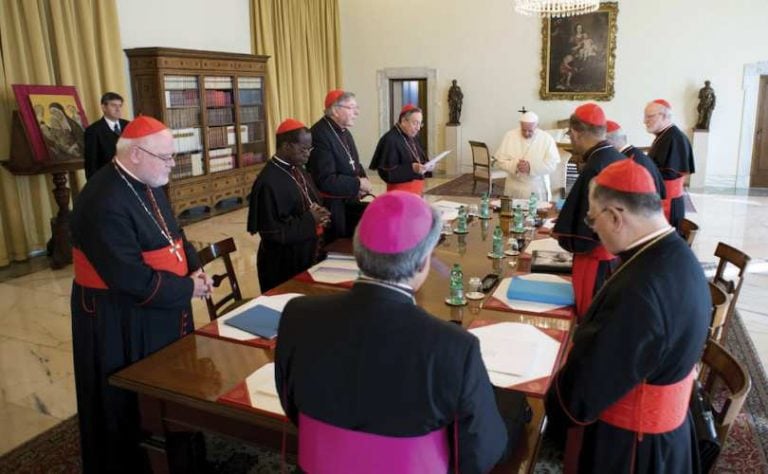 Consejo de Cardenales promete lealtad al Papa Francisco