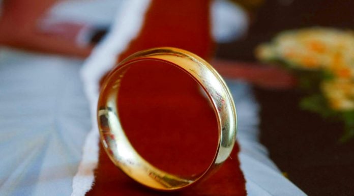 La reforma “express” del Papa Francisco pone en peligro la indisolubilidad del matrimonio