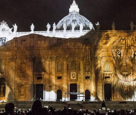 La Basílica de San Pedro profanada