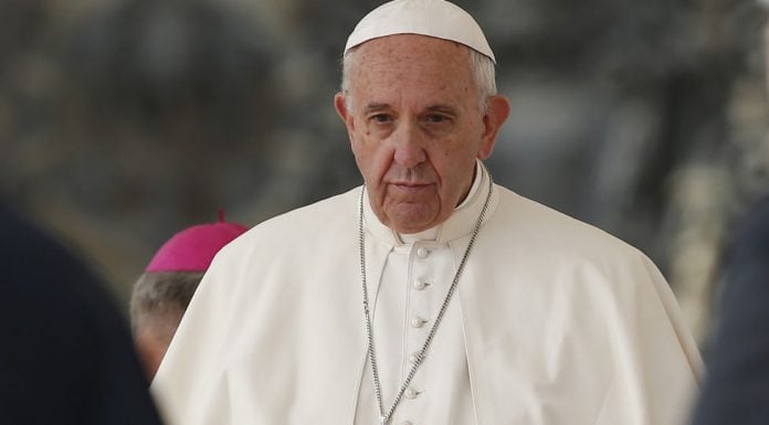Comentarios críticos a Veritatis Gaudium