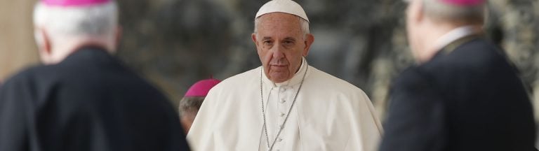 Comentarios críticos a Veritatis Gaudium