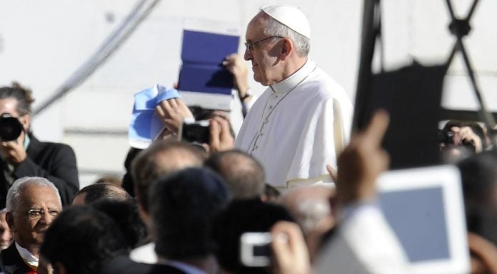 Un repetido recurso lingüístico de Francisco