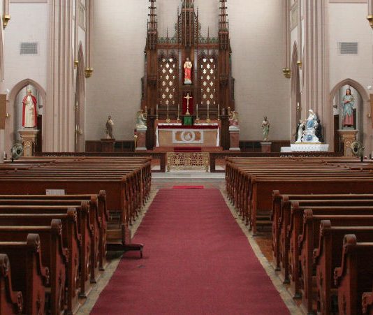 Normas de Respeto en el interior de la Iglesia