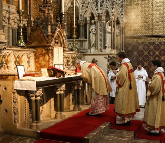 Una entrevista al Profesor Peter Kwasniewski sobre el sentido de la Misa tradicional