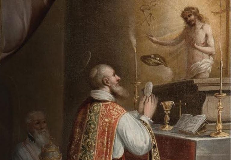 “El sacerdote es para el sacrificio”