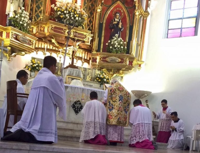 Misa Tridentina en el 51° Congreso Eucarístico Internacional de Cebú, Filipinas