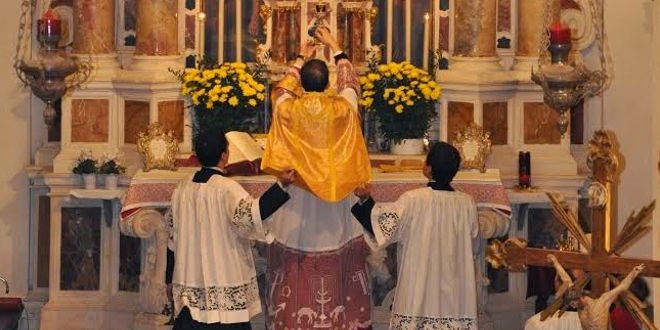 La música sacra como imán de la Misa Tradicional. Enero – Mayo 2015. Una idea para el mundo entero
