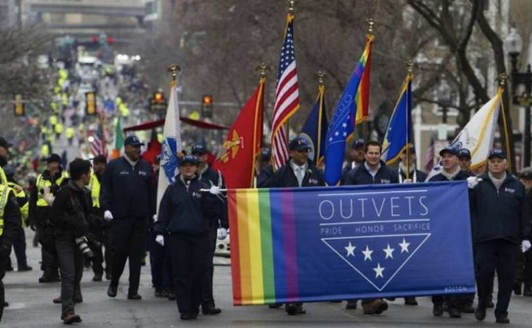 Activistas homosexualistas: «Si no salimos en el desfile de san Patricio causaremos disturbios y posibles muertes»