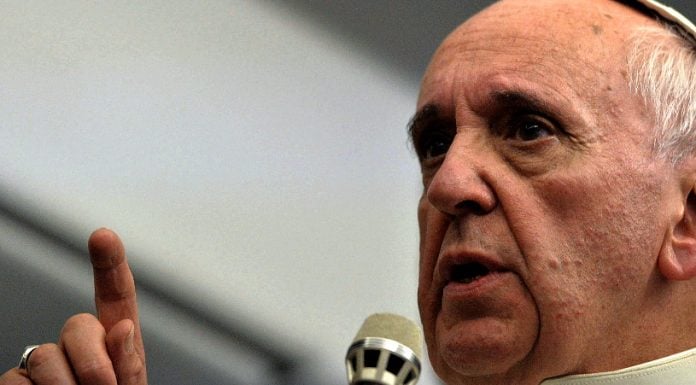 Otra entrevista papal, otro lío monumental