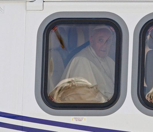 Turbulencias en el avión pontificio