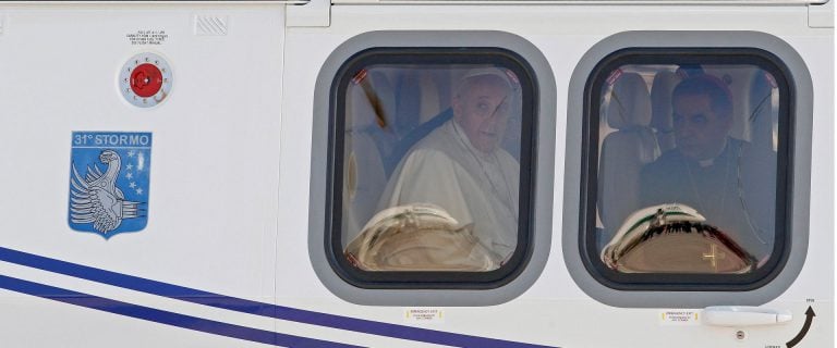 Turbulencias en el avión pontificio