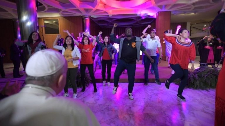 El Sínodo de la Juventud – o el naufragio de los jóvenes
