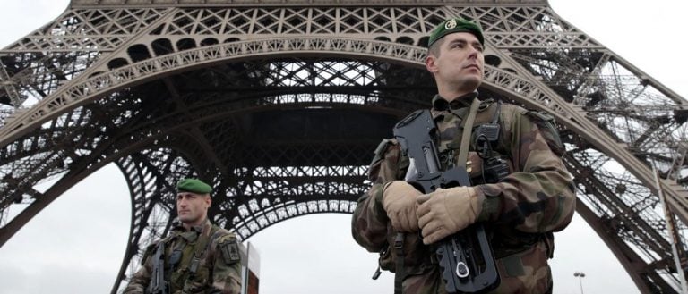 Terror en París: de Jesucristo Rey al estado policial