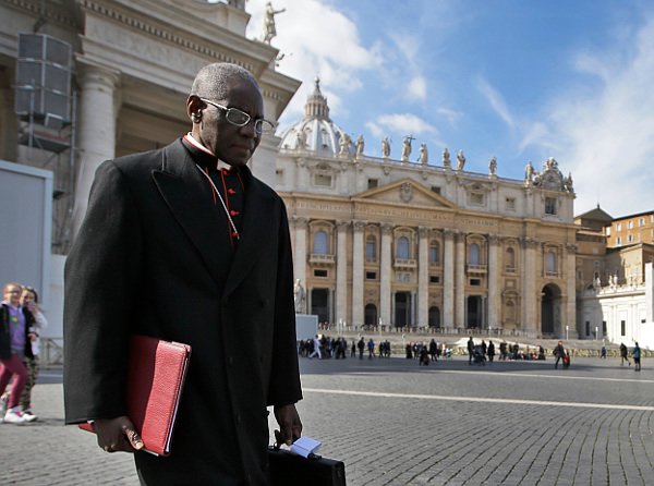 Jesús vendrá desde Oriente. Pero en el Vaticano han perdido el rumbo