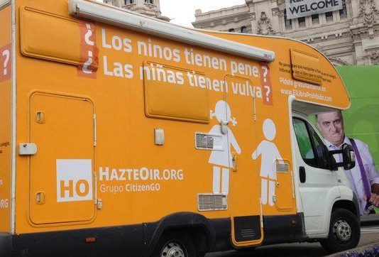 INSÓLITO: El arzobispado de Madrid condena la campaña del autobús de Hazte Oír