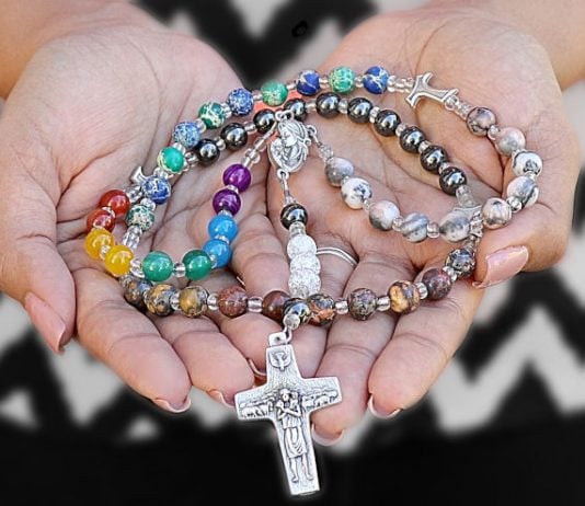 Nuevas blasfemias y ataques a la Madre de Dios