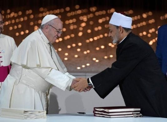 Bergoglio: “La fraternidad es ancla de salvación para la humanidad”