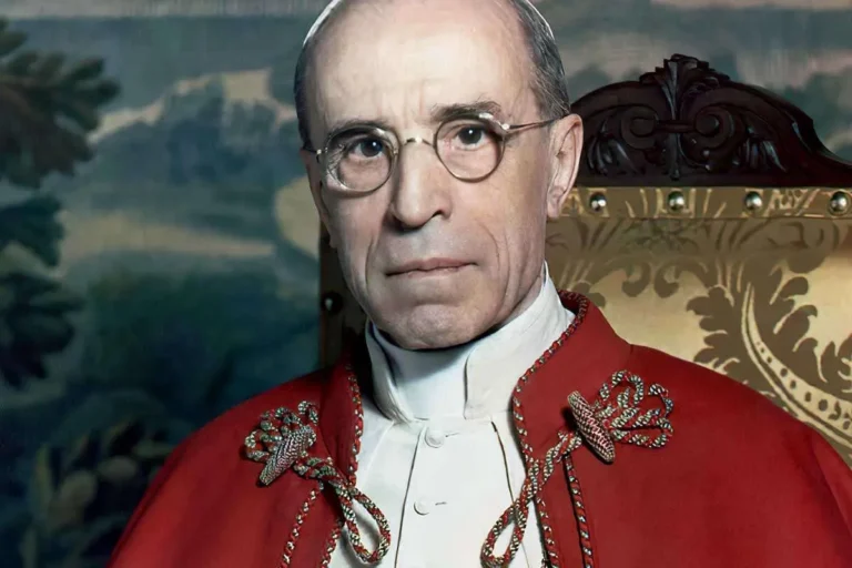 Pío XII, sor Pascalina y el cardenal Tien Kensin