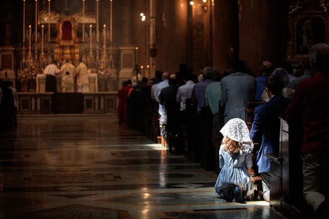 Criarlos en el temor y amor del Señor: por qué la Misa Tradicional es provechosa para los niños (1ª parte)
