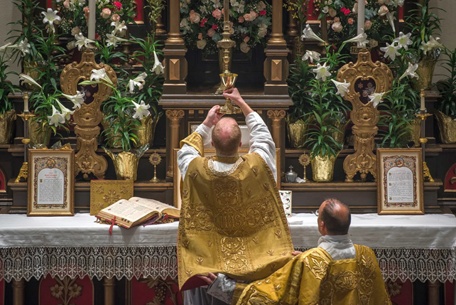 Criarlos en el temor y amor del Señor: por qué la Misa Tradicional es provechosa para los niños (2ª parte)