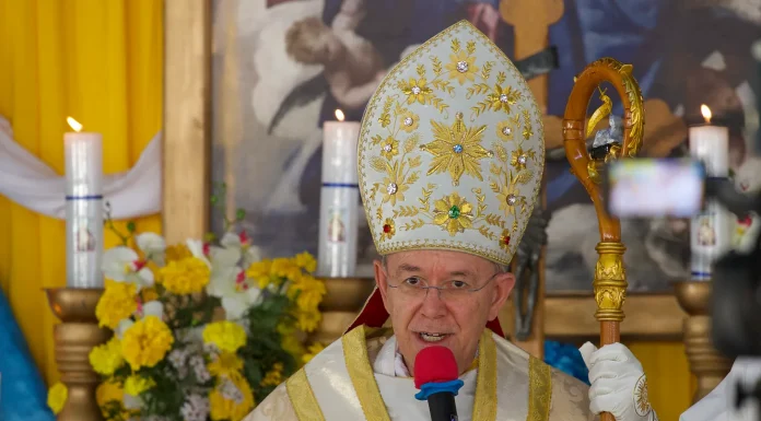 El dilema de escoger entre mantener la integridad de la Fe católica sin ambigüedades y ser reconocidos canónicamente